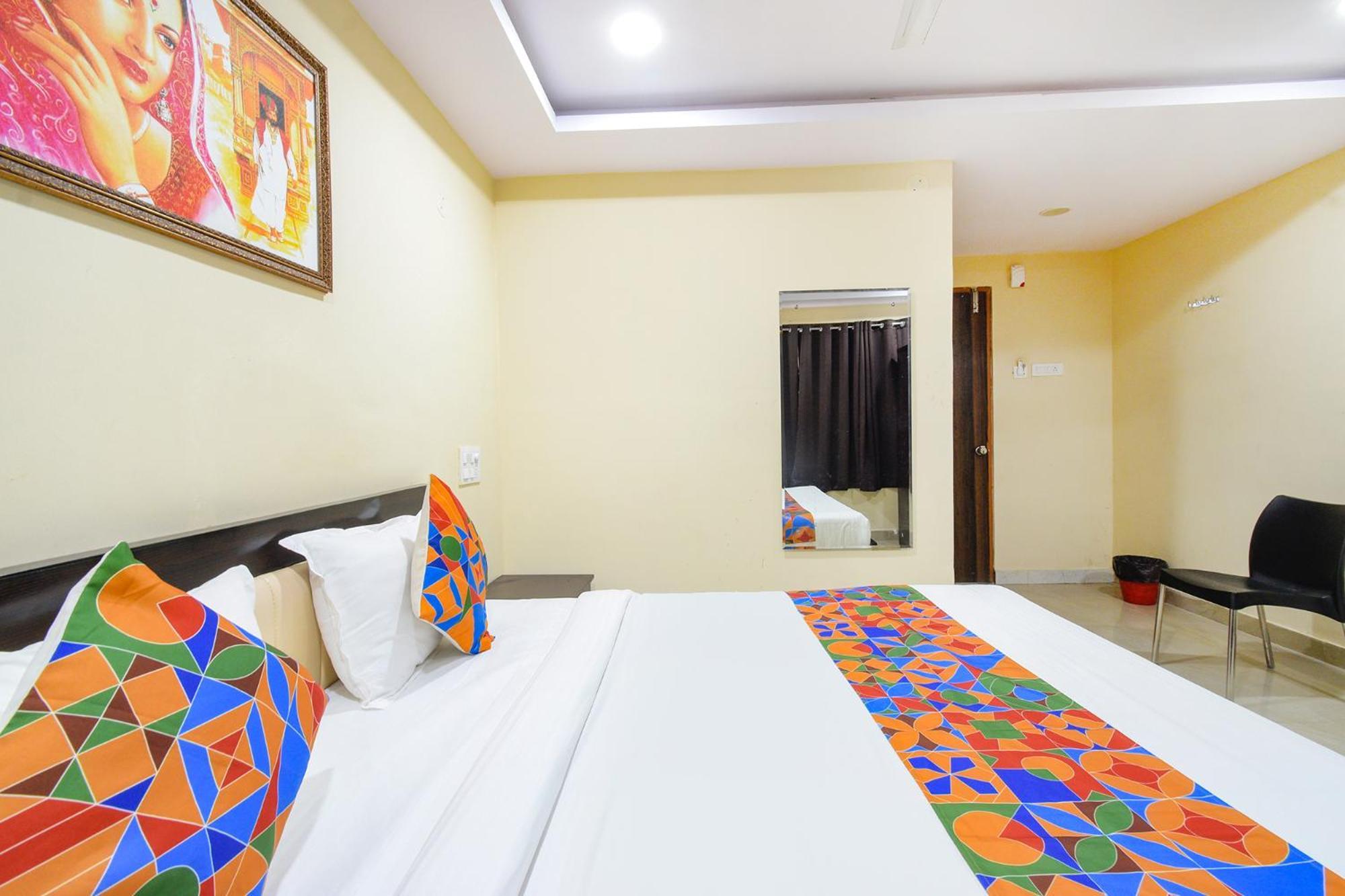 Fabhotel N Residency, Hitech City - 350M From Yashoda Hospital, Hitech City Haydarabad Dış mekan fotoğraf