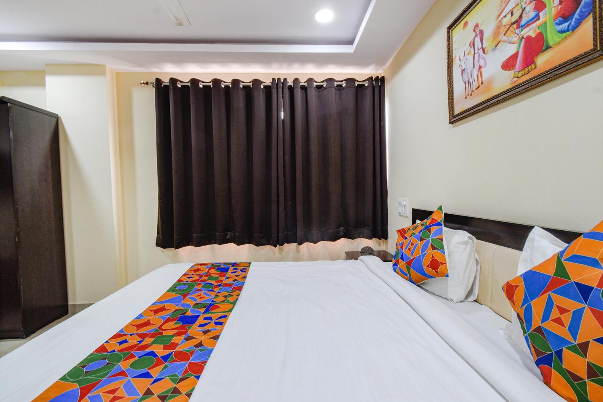 Fabhotel N Residency, Hitech City - 350M From Yashoda Hospital, Hitech City Haydarabad Dış mekan fotoğraf