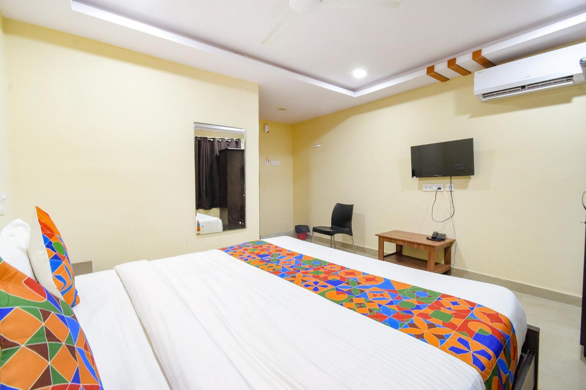 Fabhotel N Residency, Hitech City - 350M From Yashoda Hospital, Hitech City Haydarabad Dış mekan fotoğraf